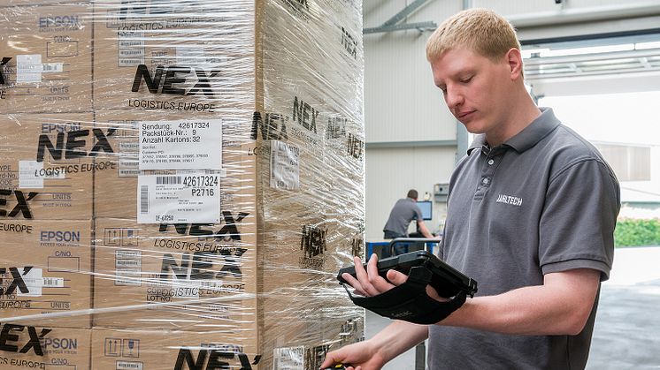Robuste Tablets von Getac bewähren sich auch im harten Einsatz in Logistik und Transport Bild: Jarltech