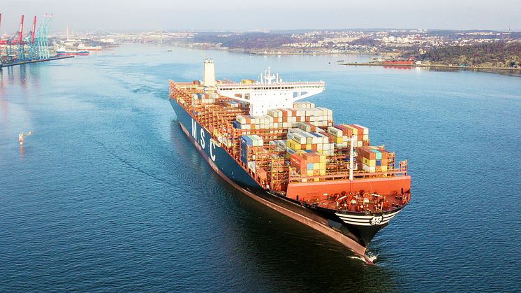 APM Terminals i Göteborg ska erbjuda klimatneutral godshantering och fossilfri transport genom terminalen. Satsningen är ett led i att nå Sveriges klimatmål. Bildkälla: Göteborgs Hamn AB.
