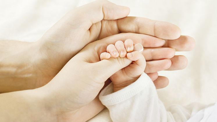 Nesten halvparten av alle kvinner velger å forlenge permisjonen sin uten lønn etter fødsel. FOTO: Dreamstime