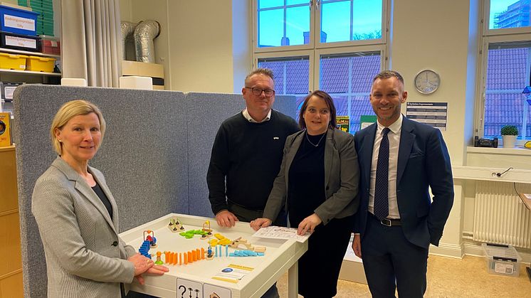 Helene Öhrling, stadsdirektör, Staffan Jansson (S) kommunstyrelsens ordförande, Amanda Grönlund (KD) 1:e vice ordförande kommunstyrelsen, Erik Slottner (KD) civilminister
