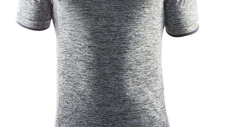 Active Comfort short sleeve för herr i färgen black (ca pris 300 kr)