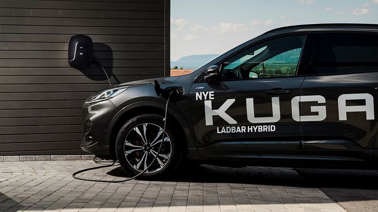  Ford-eiere får full kontroll på ladingen med eRange IQ og CloudCharge-appen.
