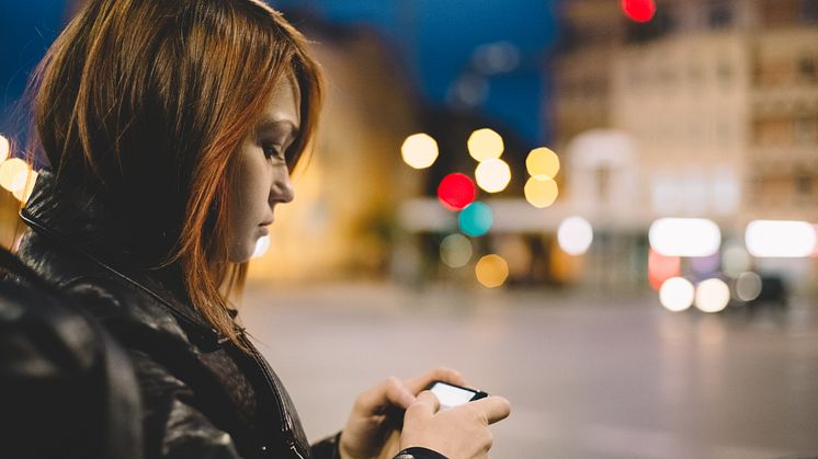 En digital storasyster – Tjejjouren Väst guidar kvinnor genom ungdomsåren