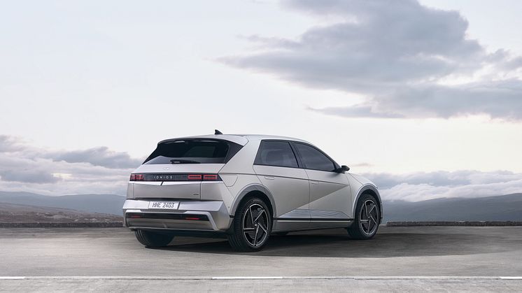 hyundai-ioniq-5-n-line-model-0324-exterior-05