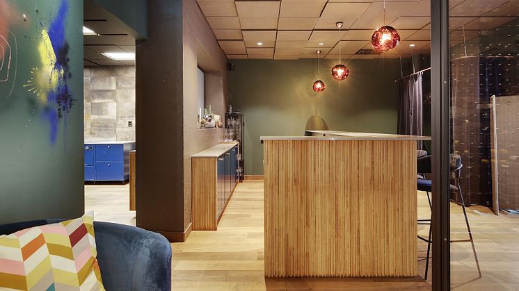 @etoilerestaurang and guest bar in Dekton Vera