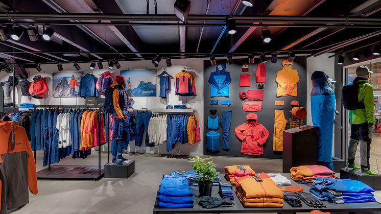 I oktober öppnar det populära friluftsvarumärket Norrøna en ny butik i Wallenstams lokaler på Kungsgatan 42-44 i Göteborg. Lokalen som nu byggs om för den nya butiken får en helt ny entré mot Kungsgatan.