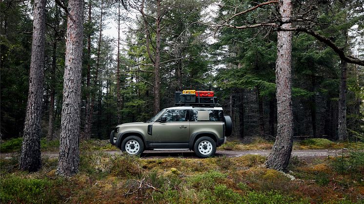 LR_DEF_90_20MY_Off-Road_100919_19