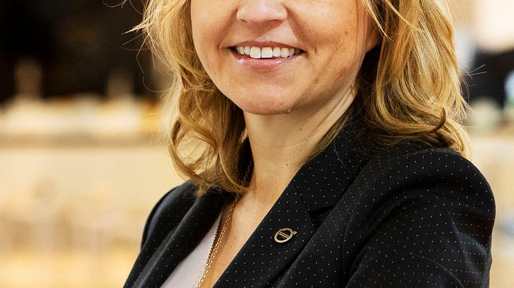 Anne Bast, Volvo Construction Equipment