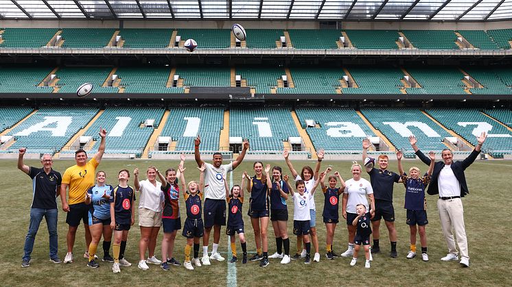Players and supports from from Teddington RFC alongside rugby legends Rachael Burford Anthony Watson Marlie Packer and Will Greenwood.jpg