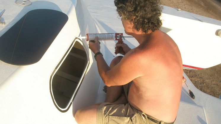 High res image - Sika - Window repair