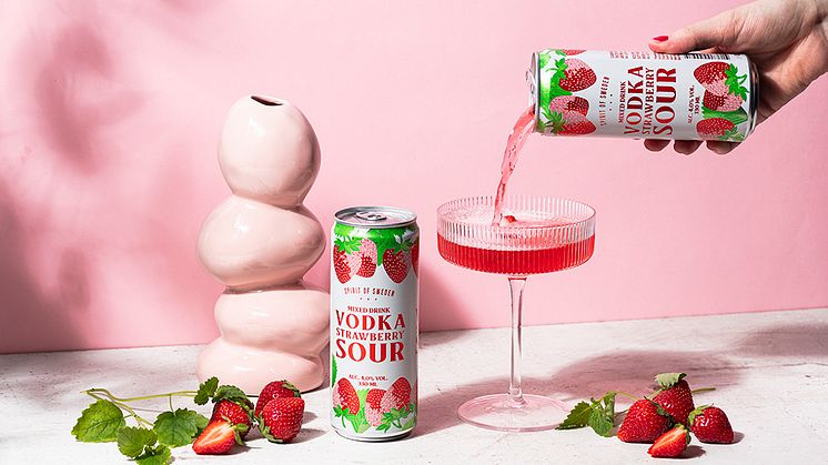 En blivande klassiker. Färdigblandad drink med smak av jordgubb. 