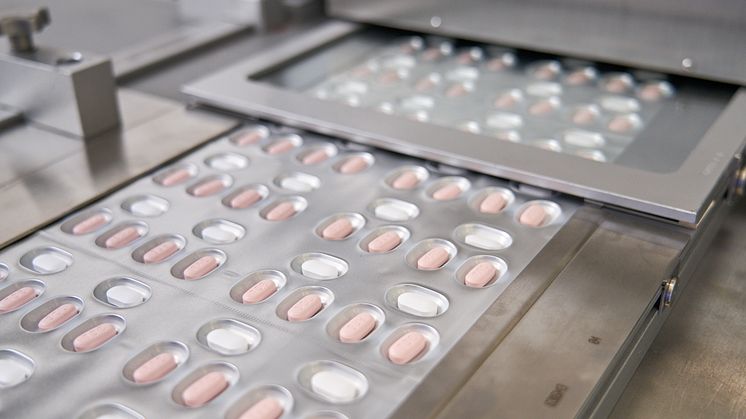 Pfizer levererar upp till sex miljoner behandlingskurer av Paxlovid, tablettbehandling mot covid-19 till Global Fund för låg- och medelinkomstländer 