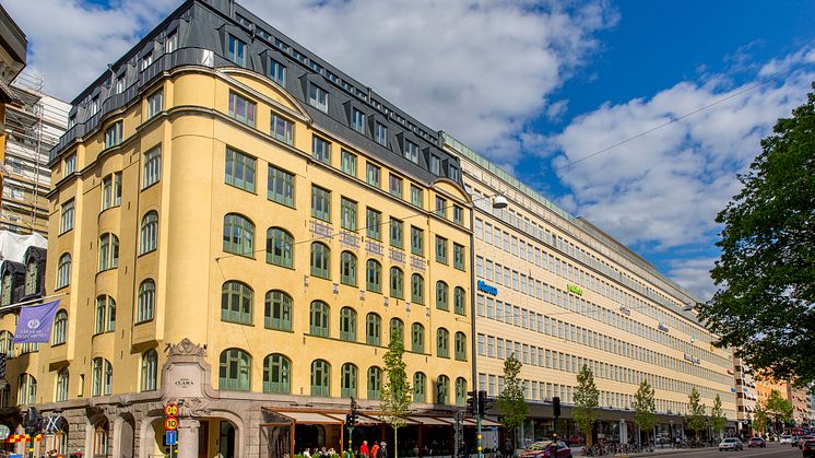 Sveavägen 48, Sveavägen 44