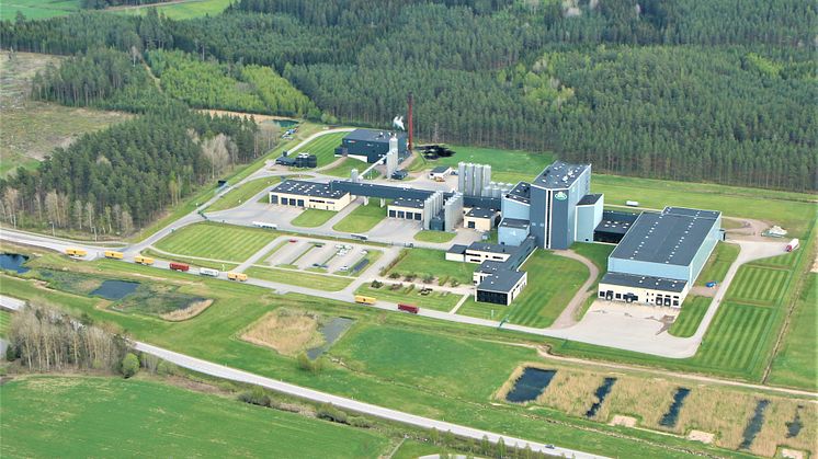 Arlas mjölkpulverfabrik i Vimmerby, nu också den andra inom koncernen som blir helt fossilfri. Här produceras cirka 510 miljoner kilo mjölkpulver per år.