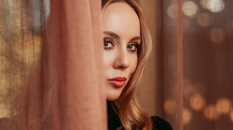 Jazzstjärnan Ellen Andersson hyllar Monica Z med ny singel på nationaldagen