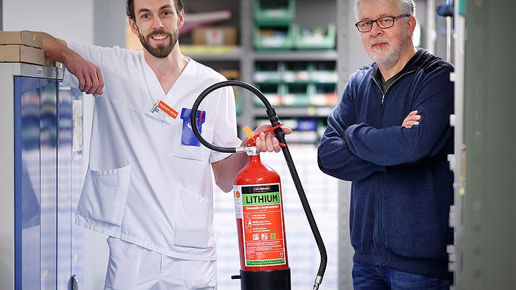 Rolf Westermark, medicinteknisk ingenjör och Lars-Erik Eriksson, f.d. medicinteknisk ingenjör på Linköpings Universitetssjukhus.