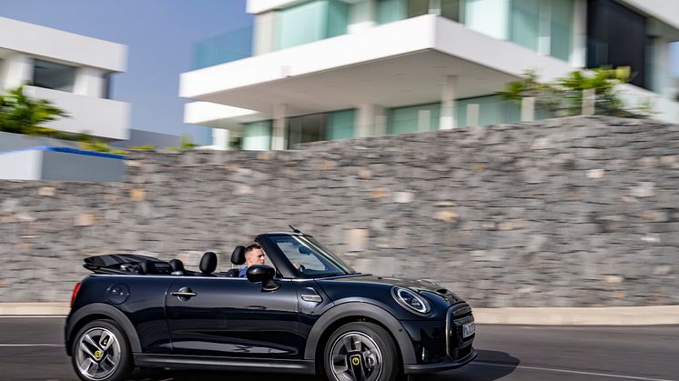MINI Cooper SE Cabriolet