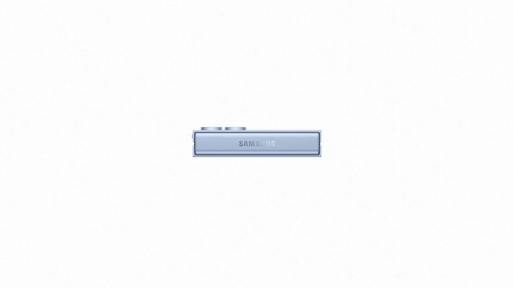 005-galaxy-zflip6-blue-hinge.jpg