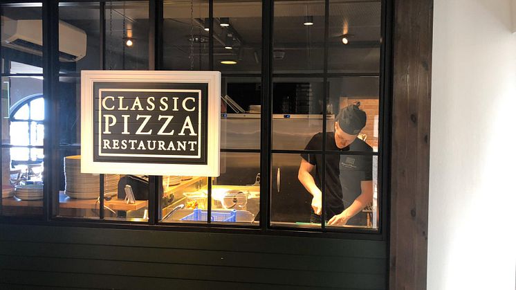 Classic Pizza Restaurant