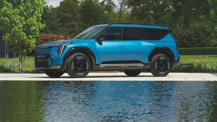 KIA_EV9-GTLine-Static-Print-3600x2400_07