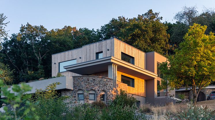 Charakterstark & langlebig: Haus mit Fassade aus Kebony Character