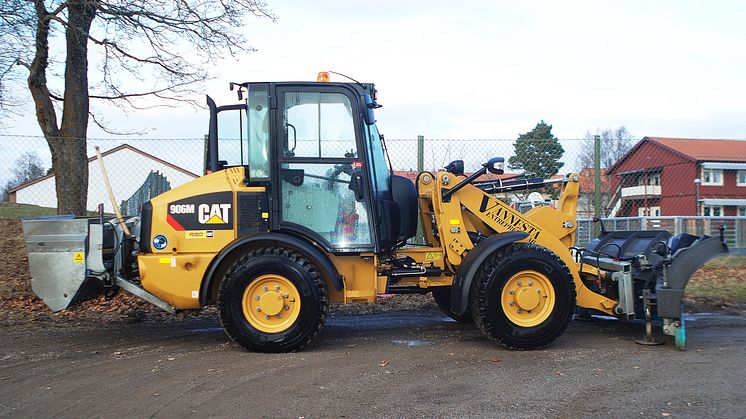Cat 906M hjullastare - vinterutrustad, från sidan