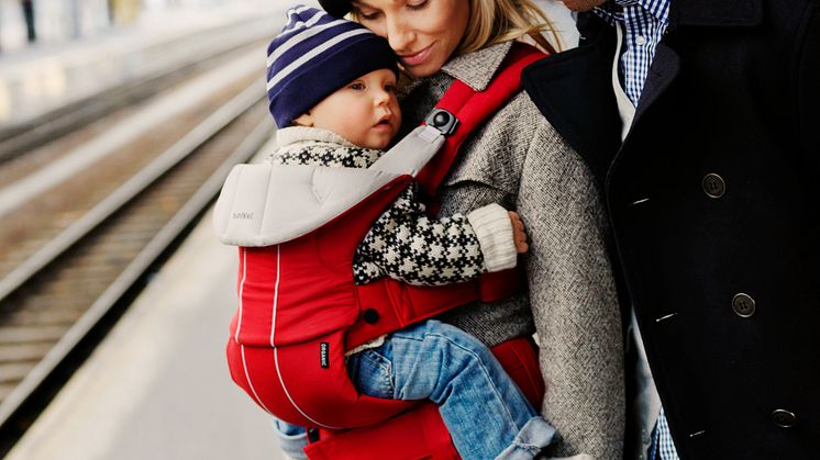 Den svenska premiärlanseringen av nya BabyBjörn Comfort Carrier utökas