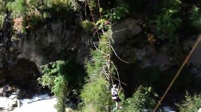 Die Riesenschaukel "Giant Swing" im Hochseilgarten Ötzi Rope-Park