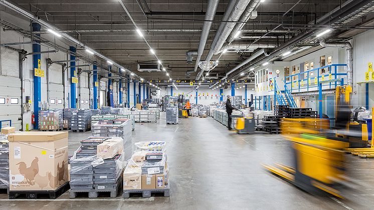 Proton Lighting tillverkar och säljer belysning till utemiljö, industri, kontor, skola, bostad och butik. Huvudkontor, tillverkning och utveckling finns i småländska Värnamo.