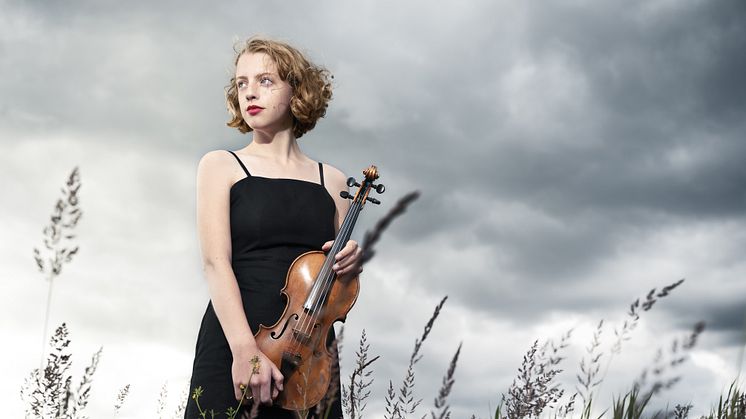 Alva Holm