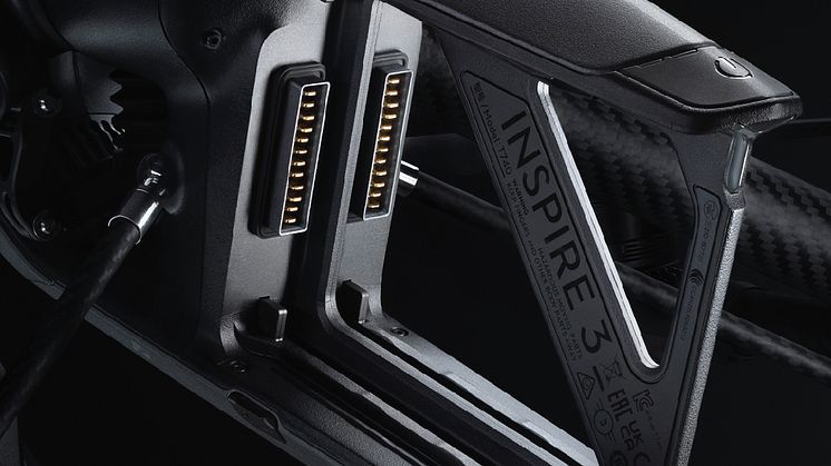Battery compartment without batteries vertical version