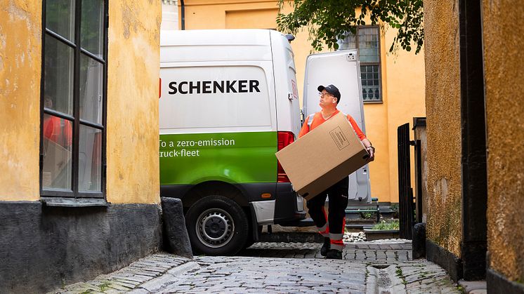 Övergången till utsläppsfri teknik kommer inte bara att påverka DB Schenkers fordon utan även många av deras processer.