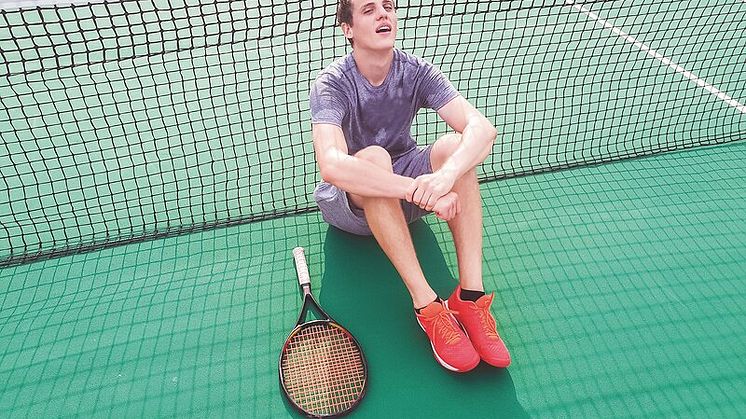 Erschöpft_Tennisspieler