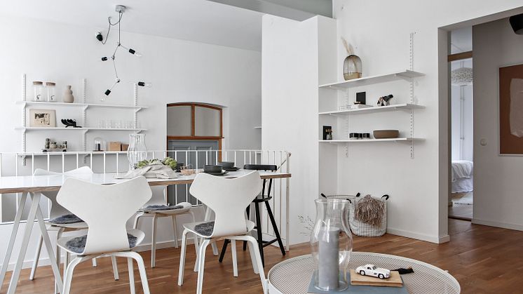 Elfa_Bookshelves_Interior_Shelving_2019_10_1