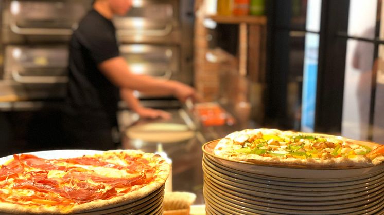 Classic Pizza Restaurant 