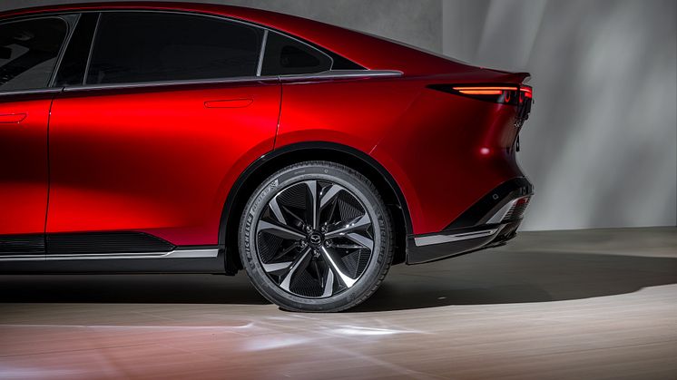 Mazda 6e