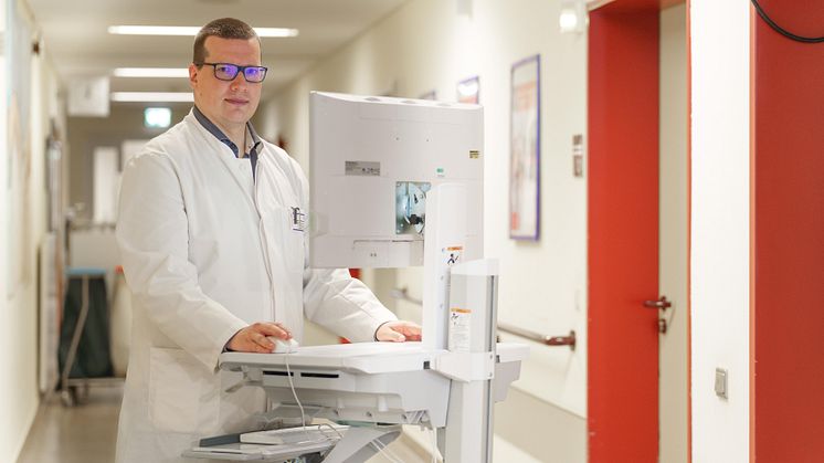 Chefarzt Dr. Sven Fuest, Hephata-Fachklinik für Neurologie, hält am Aktionstag zwei Vorträge. (Foto: Stefan Betzler)