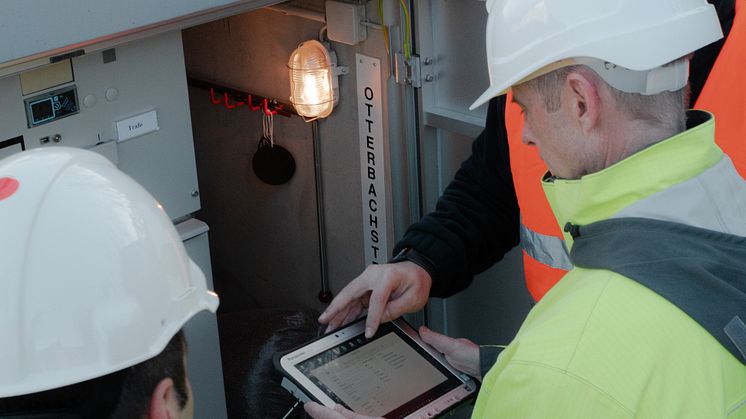Augmented Reality nimmt Schaltanlagen des Bayernwerks in Betrieb