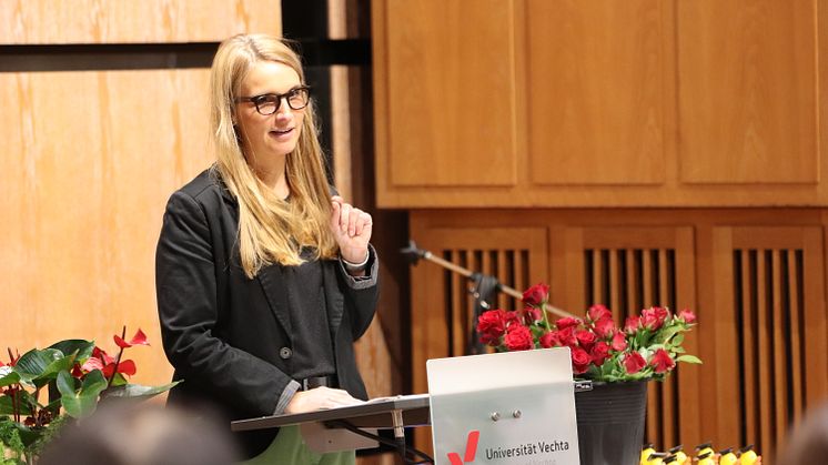 Stadt Vechta vergibt Gerontologiepreise 2024 für beste Abschlussarbeiten an der Universität | Abschlussfeier des Studiengangs Gerontologie