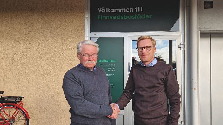 Stanley Guldmyr, avgående VD Finnvedsbostäder och Martin Svensson kommande VD Finnvedsbostäder.