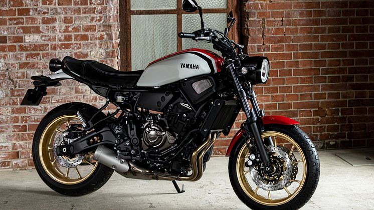 「XSR700 ABS」ホワイト
