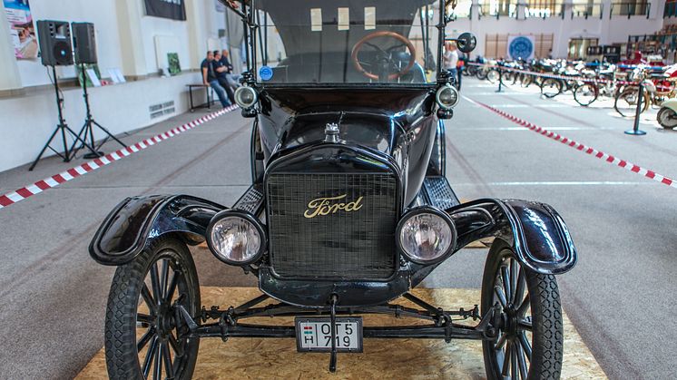 T-Model Makó