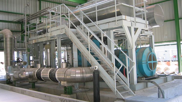 Laby Compressor at LNG Terminal.jpg