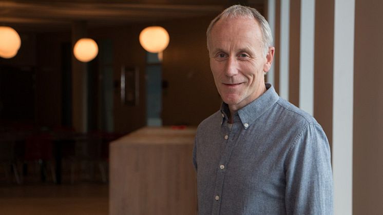 Dersom leder har grunn til å tro at arbeidsforholdene på hytta er vesentlig dårligere enn hjemme, og at utstyret ikke kan tas med dit, kan det være en saklig grunn til å nekte den ansatte hyttekontor, sier Hans Gjermund Gauslaa i Simployer..