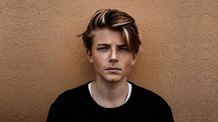 How Gynecomastia Can Affect Your Teenage Son Psychologically