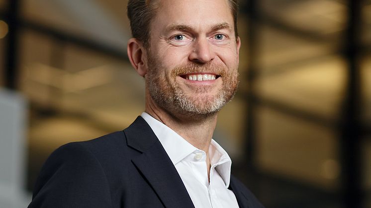 Tobias Larsson, chef för Telias företagsaffär.jpg