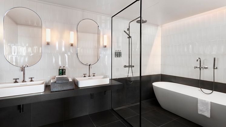 Sky-level-executive-suite-bathrom-clarion-hotel-karlatornet.jpg