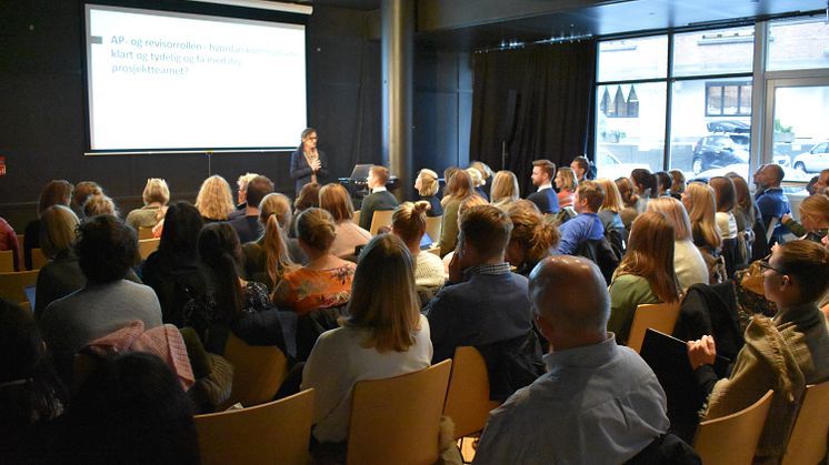  Rundt 200 BREEAM-spesialister deltok på Grønn Byggallianses AP- og revisorsamling i 2019. Totalt er nå over 560 personer utdannet for å svare ut behovet for kompetanse om BREEAM i prosjekter. Og flere blir det.