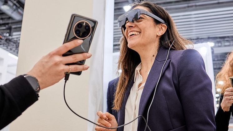 Huawei Vision Glass at MWC 2023