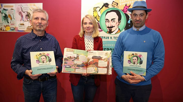 Naturkundemuseum Leipzig: René Diebitz, Henriette Joseph und Dr. Ronny Maik Leder bei der Buch-Präsentation